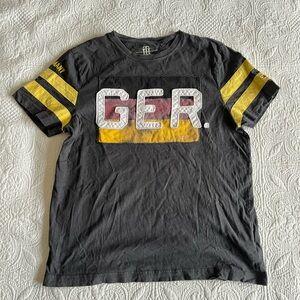 Tommy Hilfiger Germany Grey and Yellow Embroidered Graphic Tee Size Small